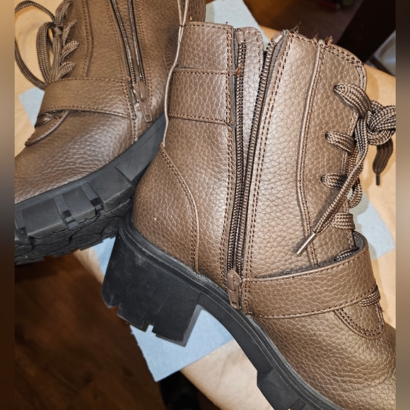 Seychelles brown moto boots 👢 6.5 wide - Picture 2 of 8